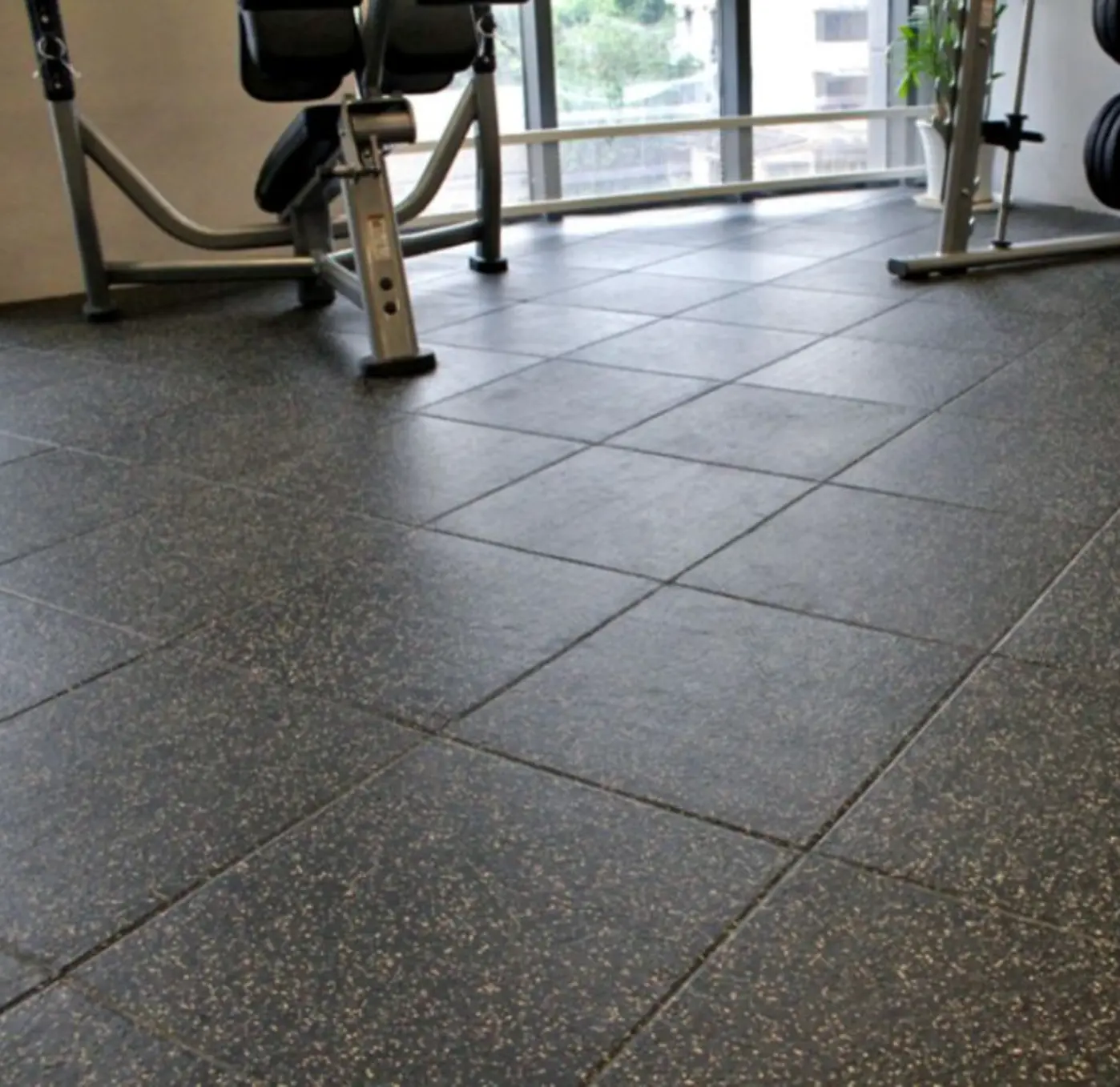 Legend 75mm Extreme Impact Gym Tiles - Image 4