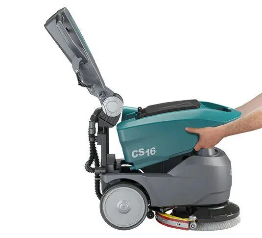 Tennant CS16 Gym Floor Scrubber - Image 3